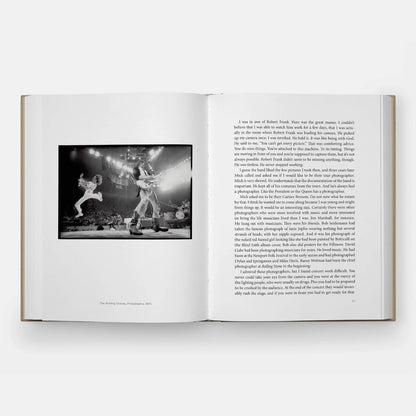 Annie Leibovitz at Work Revised Edition — Hardback